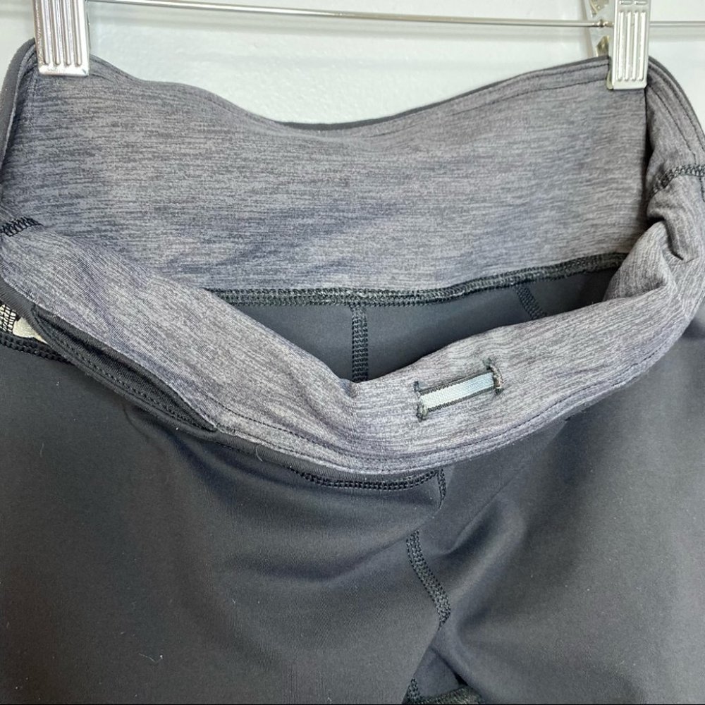 Lululemon Run Inspire Crop II Black Legging - Picture 12 of 13